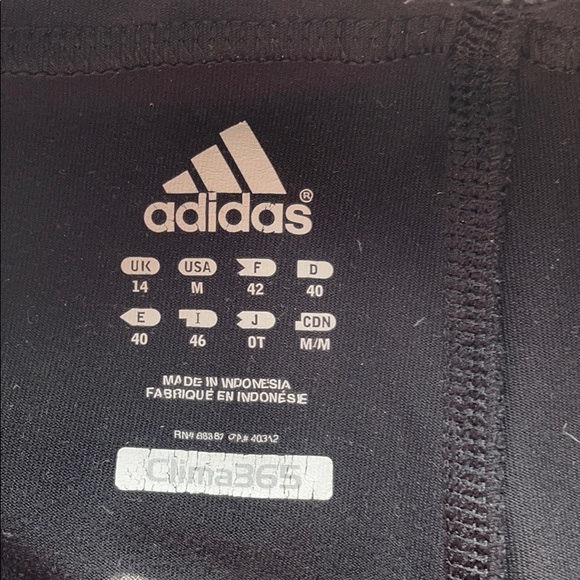 Adidas Women’s Climalite biker shorts M almost new - Picture 3 of 3